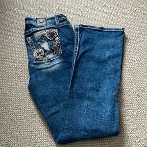 Miss Me Mid-Rise boot cut. Excellent condition!